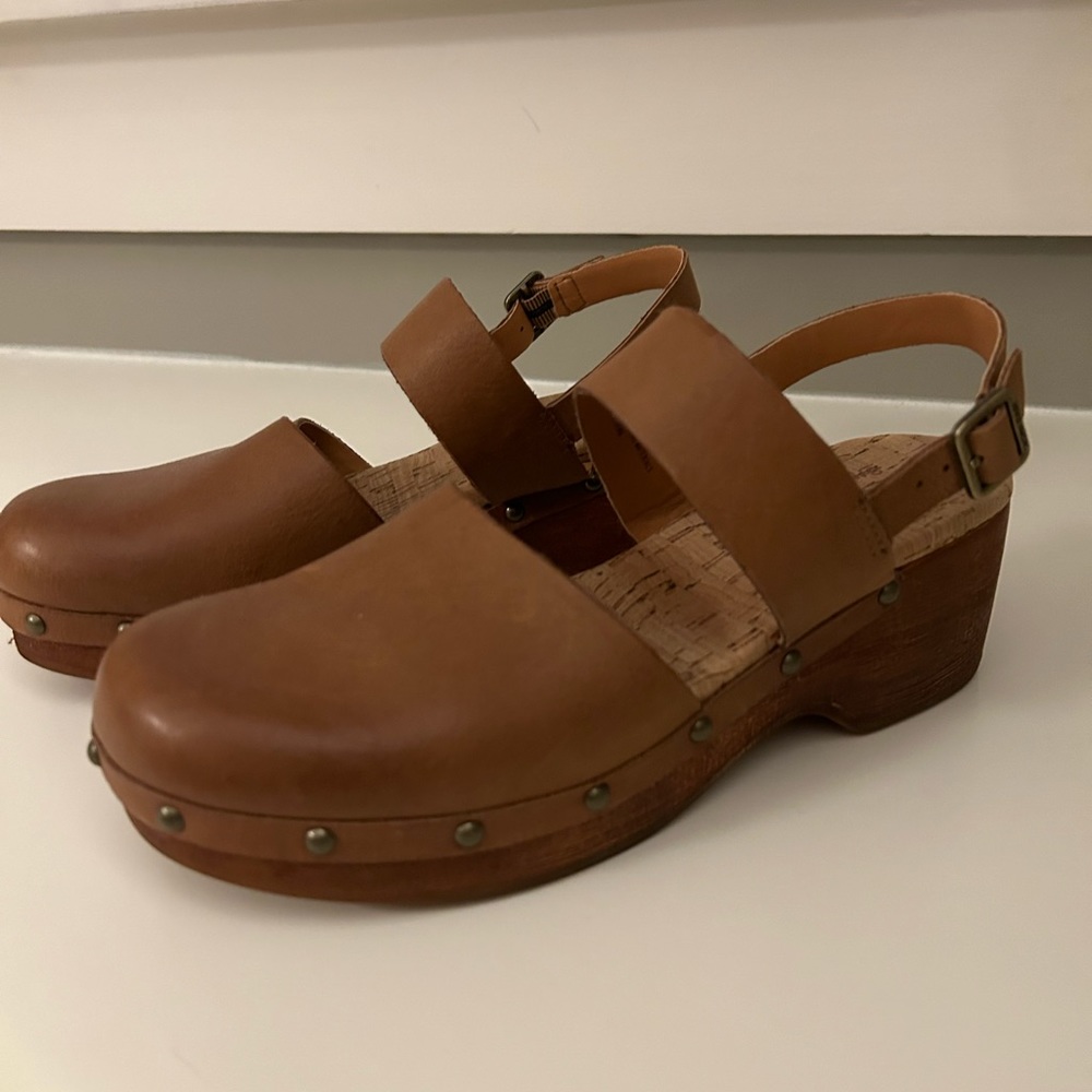 Kork-Ease Saysa Clog, size 8M. Worn twice, like new.